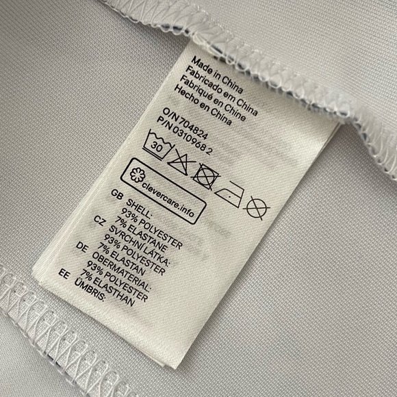 NWOT H&M Womens Blue Asymmetrical Hem Zipper Back Sleeveless Peplum Top - Picture 4 of 4